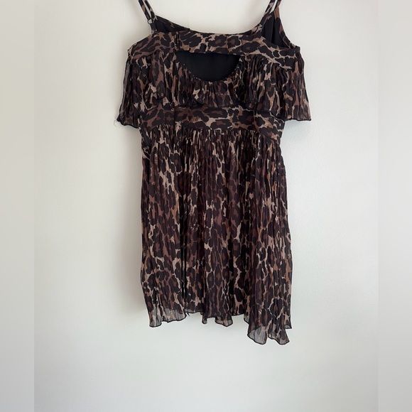 Guess Leopard Print Tiered Ruffled Midi Sundress - size 3 - Picture 5 of 7
